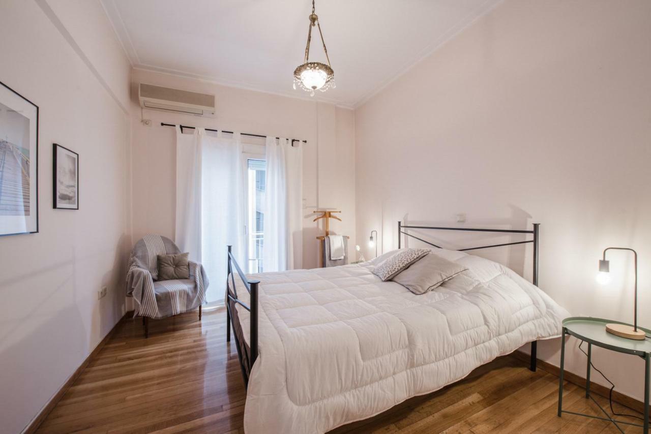 Retro Apartment At Trendy Exarcheia Athens Exterior photo
