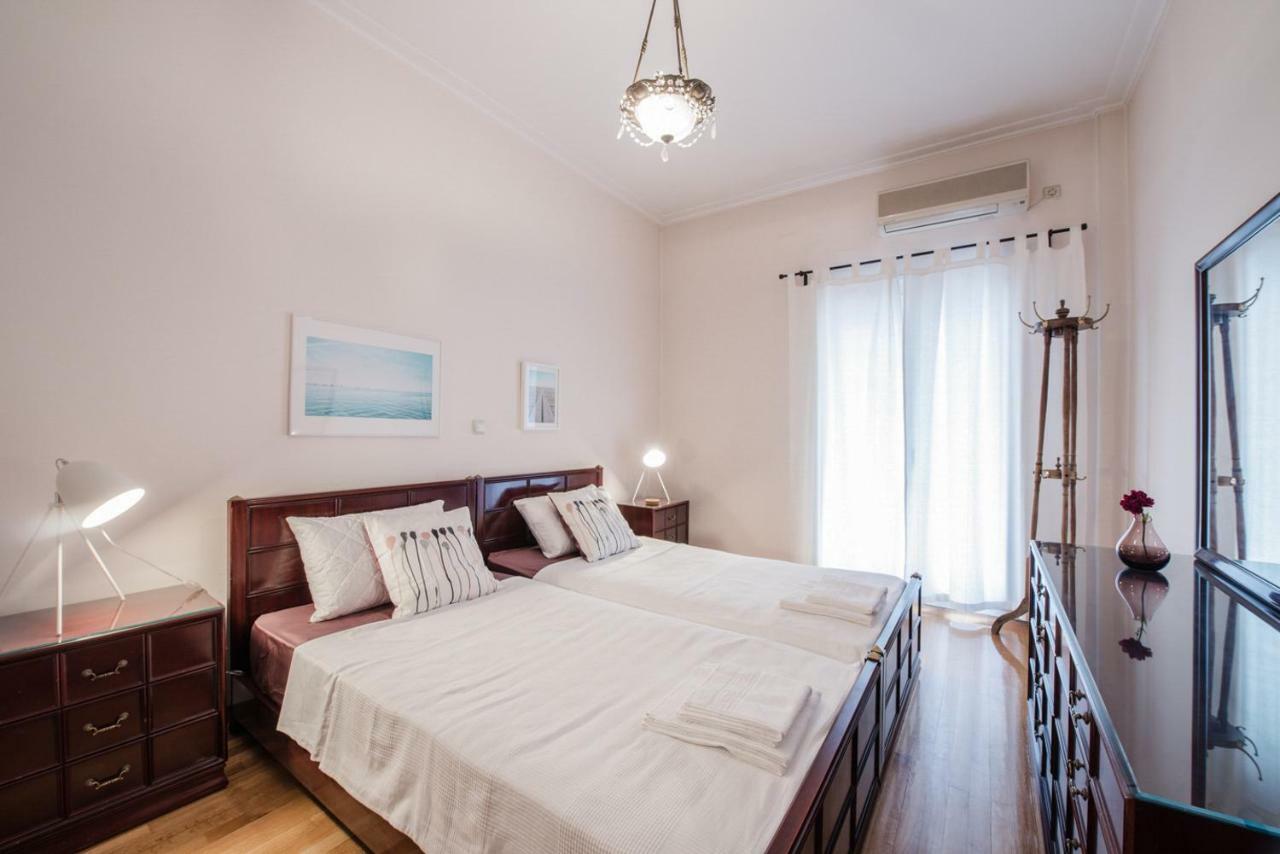 Retro Apartment At Trendy Exarcheia Athens Exterior photo
